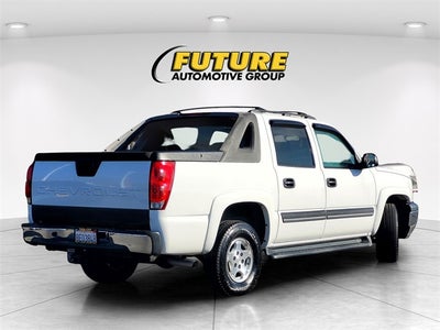 2006 Chevrolet Avalanche 1500 LS RWD