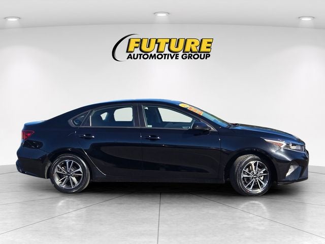 2023 Kia Forte LXS Sedan