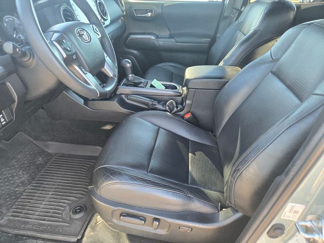 2022 Toyota Tacoma TRD Off-Road V6 4WD W/ Premium and Tech Pkg's.