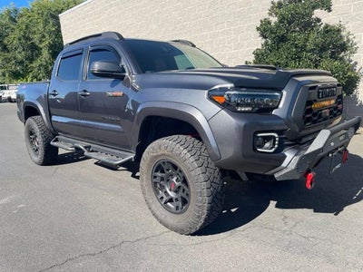 2022 Toyota Tacoma TRD Sport V6 4WD LIFTED W. Tech Pkg.