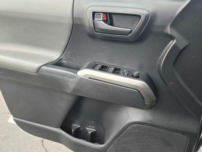 2022 Toyota Tacoma SR5 V6 4WD