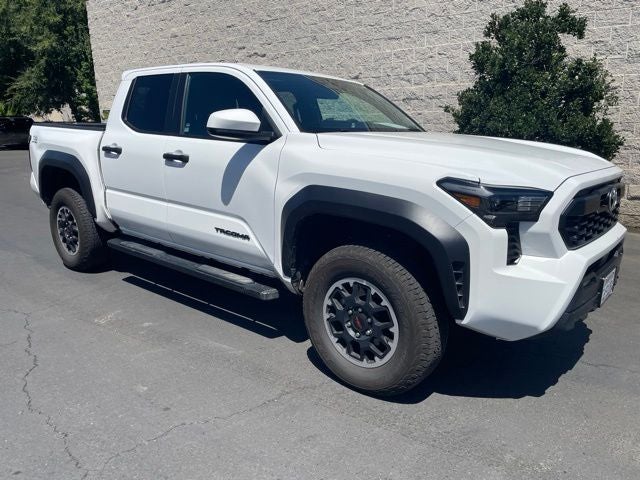 2024 Toyota Tacoma TRD Off-Road 4WD W/ Multimedia Upgrade