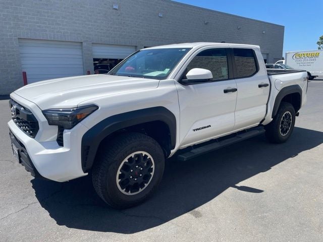 2024 Toyota Tacoma TRD Off-Road 4WD W/ Multimedia Upgrade
