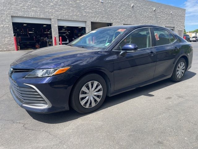2022 Toyota Camry Hybrid LE Sedan