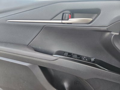 2025 Toyota Camry SE Hybrid