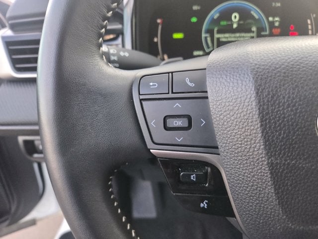 2025 Toyota Camry SE Hybrid