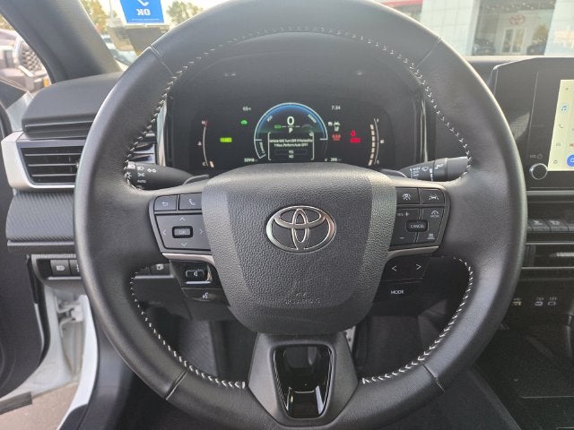 2025 Toyota Camry SE Hybrid