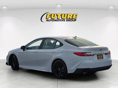 2025 Toyota Camry SE Hybrid