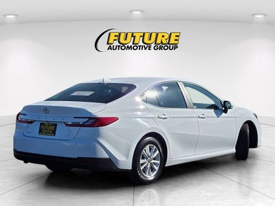 2025 Toyota Camry LE