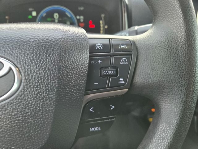 2025 Toyota Camry LE Hybrid