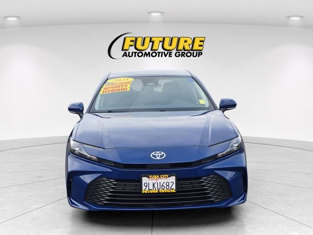 2025 Toyota Camry LE Hybrid