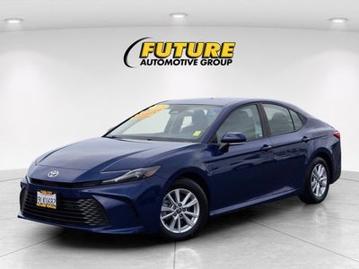 2025 Toyota Camry LE Hybrid
