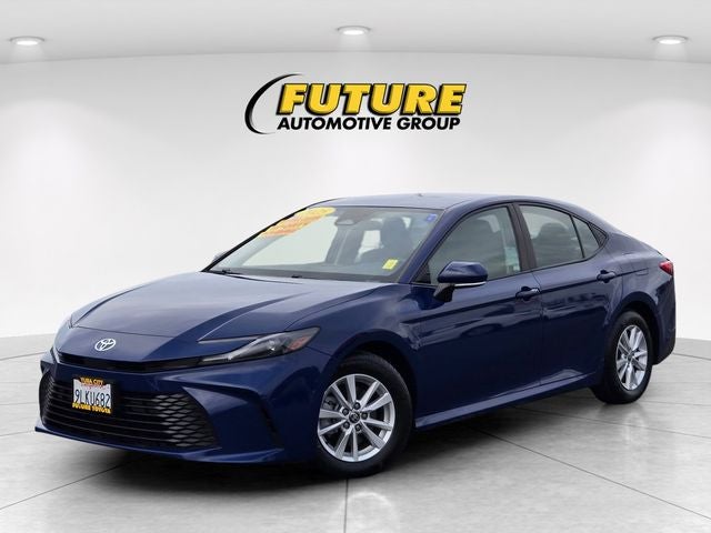 2025 Toyota Camry LE Hybrid
