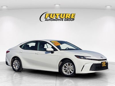 2025 Toyota Camry LE Sedan