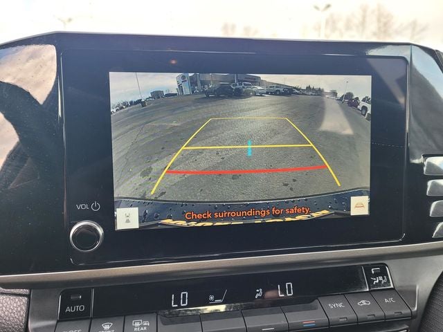 2025 Toyota Camry SE Hybrid