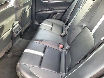 2025 Toyota Camry SE Hybrid