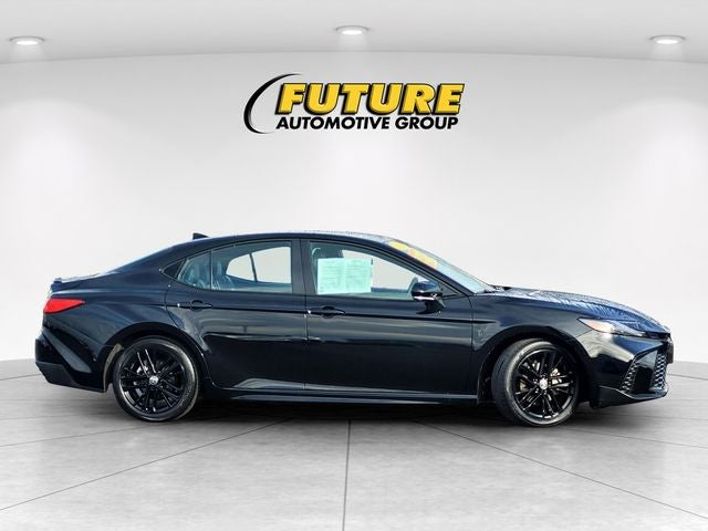 2025 Toyota Camry SE Hybrid