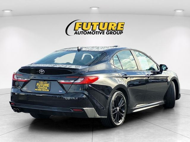 2025 Toyota Camry SE Hybrid