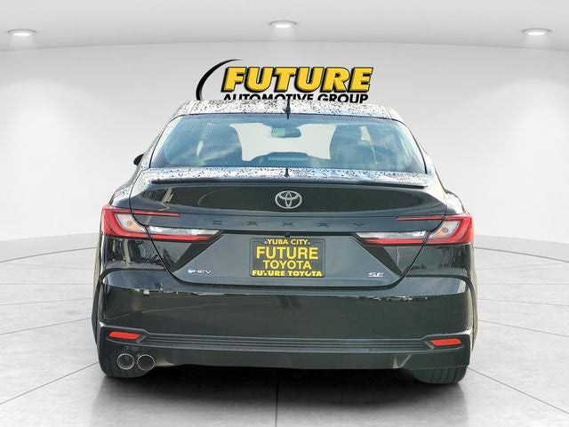 2025 Toyota Camry SE Hybrid