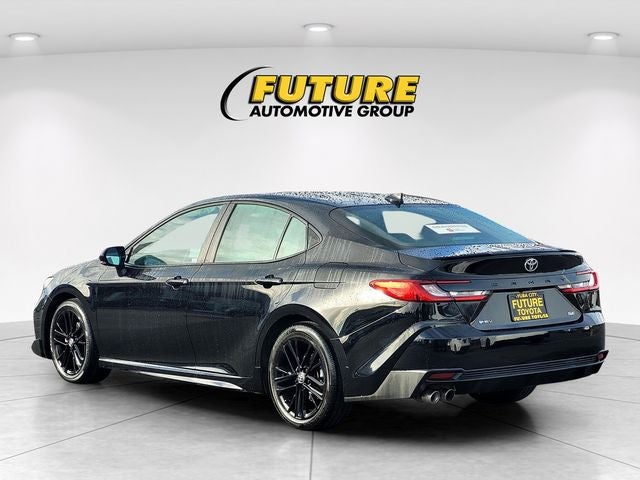 2025 Toyota Camry SE Hybrid