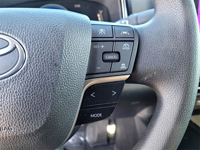 2025 Toyota Camry LE Hybrid Sedan