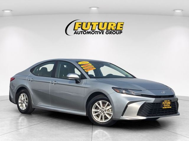 2025 Toyota Camry LE Hybrid