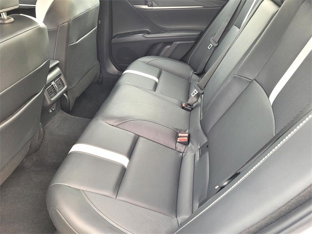 2025 Toyota Camry SE Hybrid