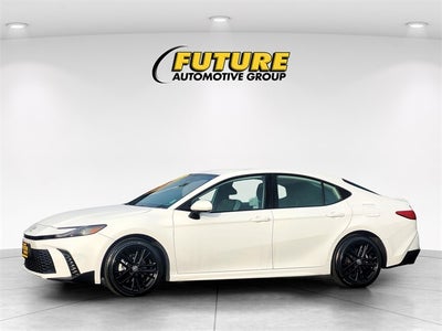 2025 Toyota Camry SE Hybrid