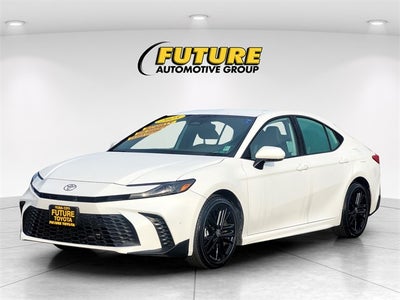 2025 Toyota Camry SE Hybrid