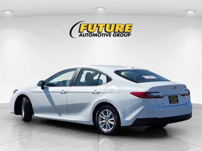 2025 Toyota Camry LE
