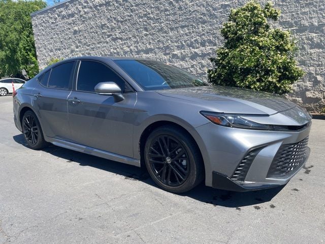 2025 Toyota Camry SE Sedan