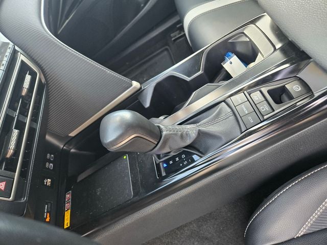 2025 Toyota Camry SE Sedan