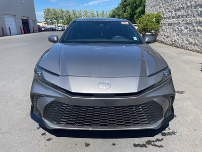 2025 Toyota Camry SE Sedan