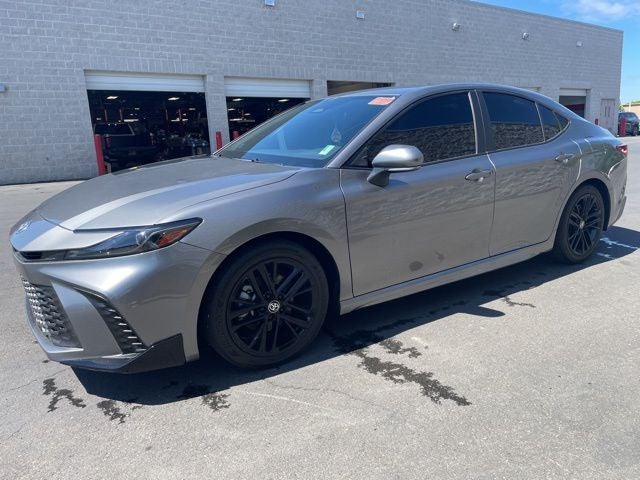 2025 Toyota Camry SE Sedan