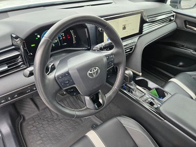 2025 Toyota Camry SE Sedan