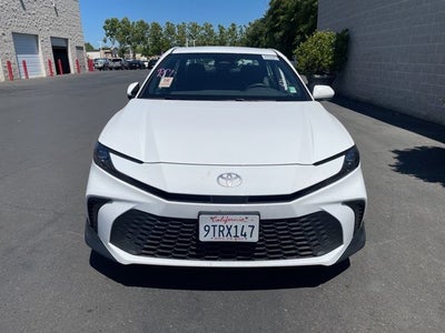 2025 Toyota Camry SE Sedan