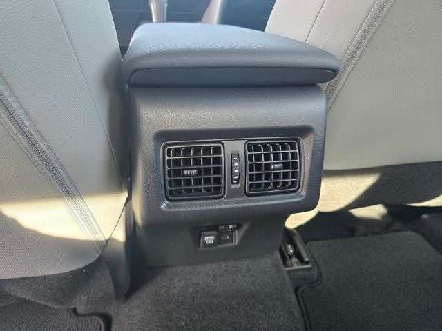 2025 Toyota Camry SE AWD