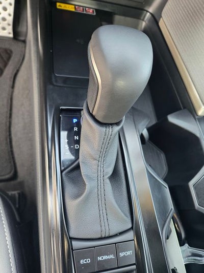 2025 Toyota Camry SE AWD