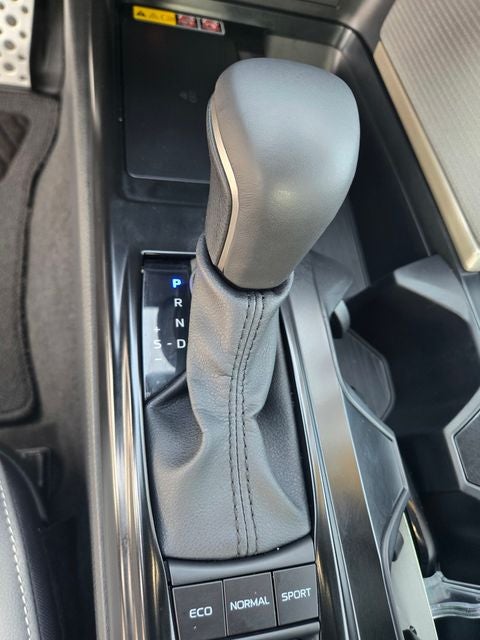 2025 Toyota Camry SE AWD