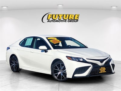 2024 Toyota Camry SE W/ SofTex