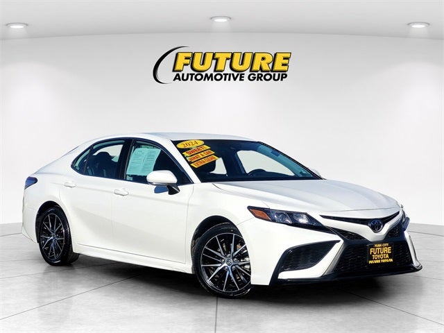 2024 Toyota Camry SE W/ SofTex