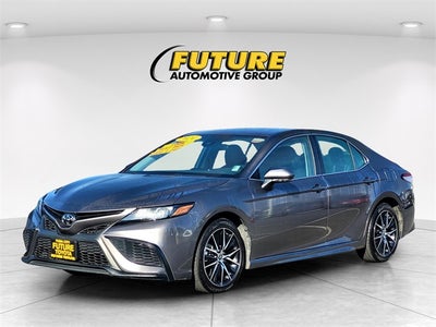 2024 Toyota Camry SE W/ SofTex