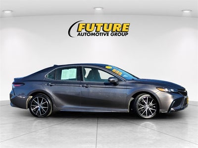 2024 Toyota Camry SE W/ SofTex