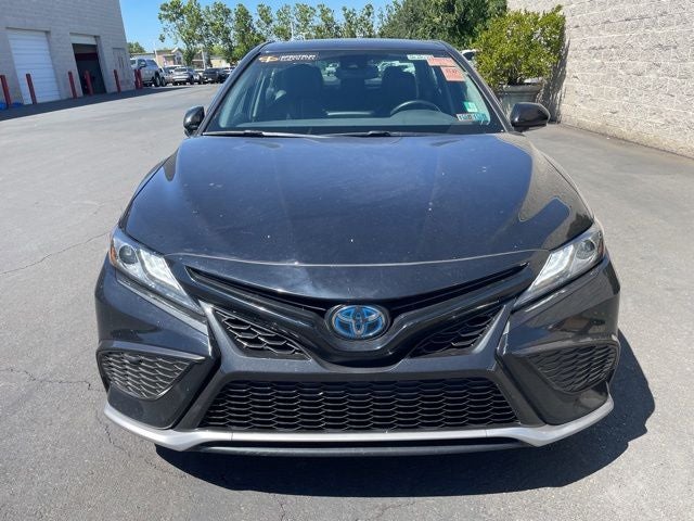 2022 Toyota Camry Hybrid XSE