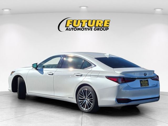 2022 Lexus ES 300h W/ Premium Pkg.