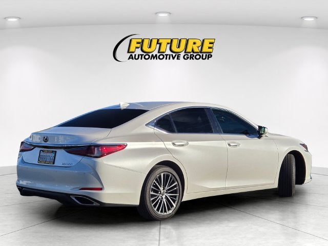 2025 Lexus ES 350