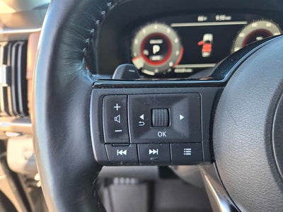2022 Nissan Pathfinder Platinum