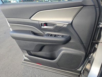 2025 Toyota Grand Highlander XLE AWD