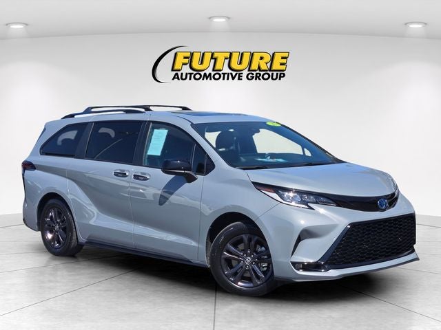 2025 Toyota Sienna XSE AWD W/ Plus Pkg.