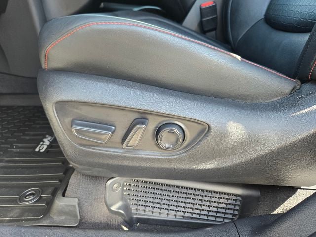 2025 Toyota Sienna XSE AWD W/ Plus Pkg.